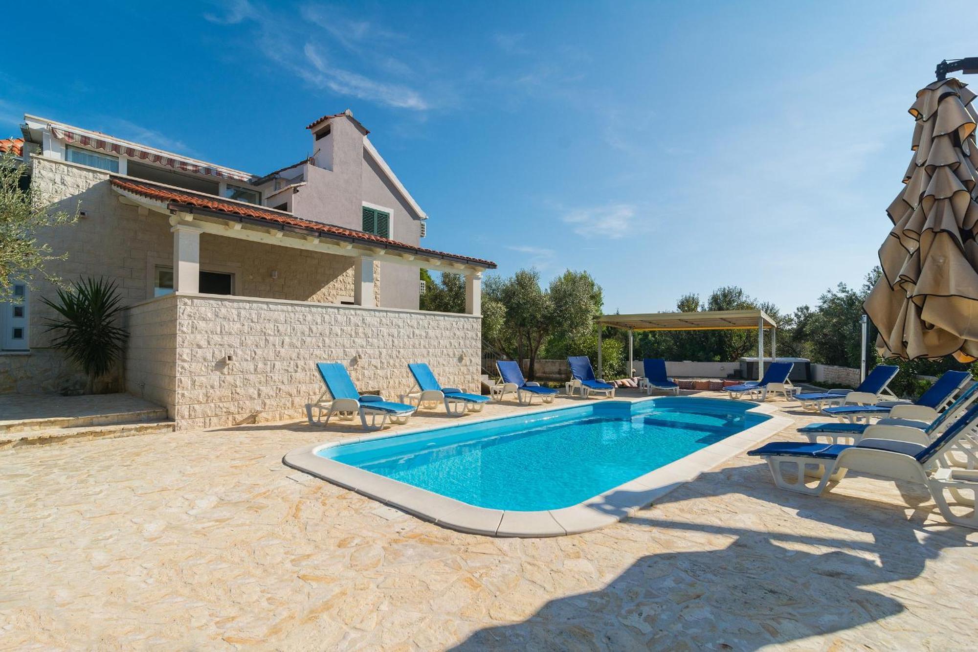 Villa Decima Milna  Exterior photo