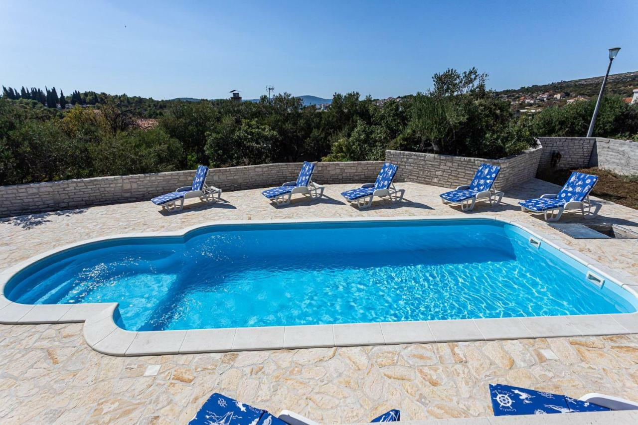 Villa Decima Milna  Exterior photo